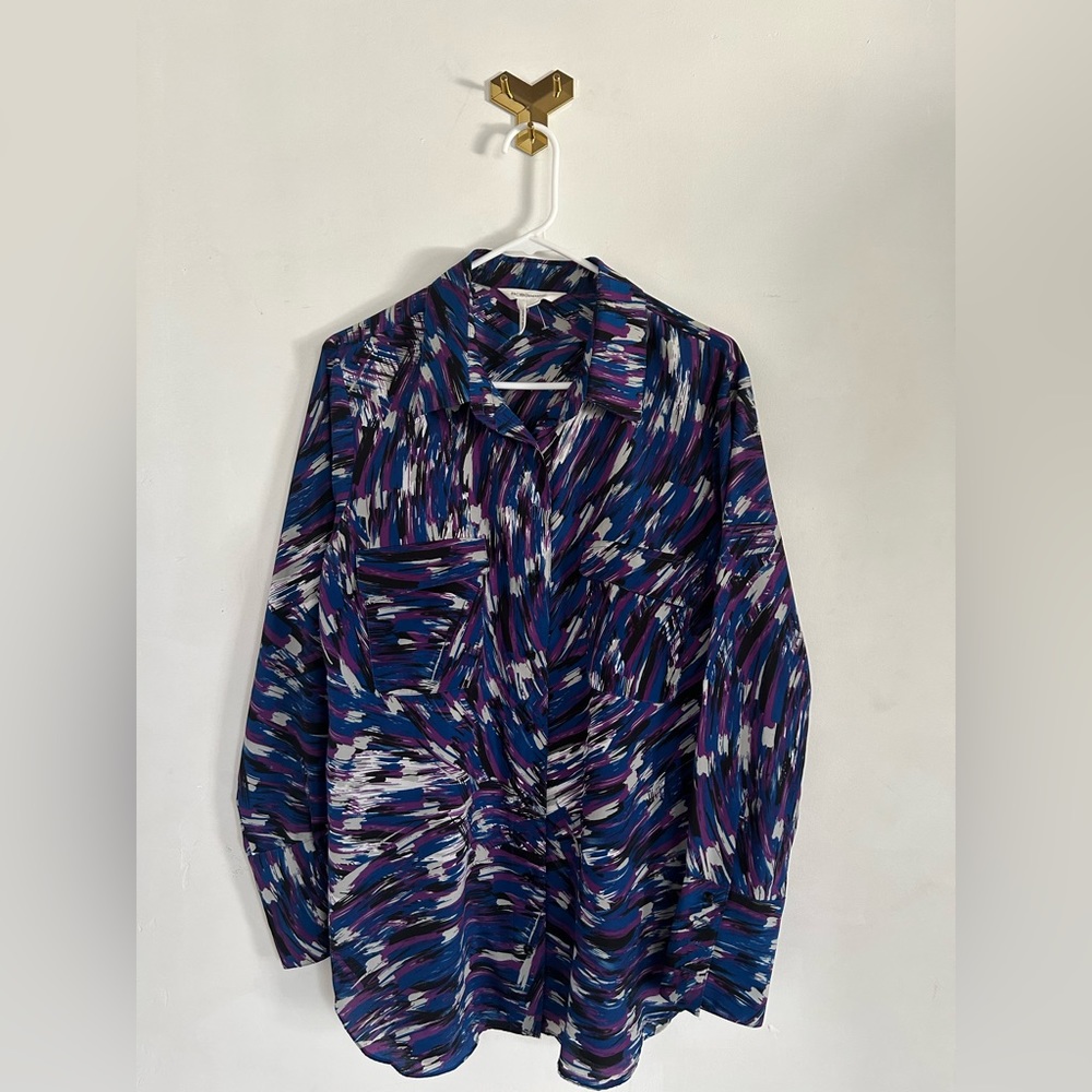 BCBG women’s tunic button down blouse, blue purple black Size L